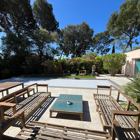 Dans Quartier Residentiel De Portissol A 500m De La Et Petits Commerces Villa Sanary-sur-Mer